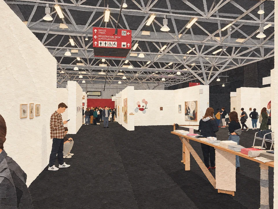 Hall d’exposition à ExpoGeorgia pendant la foire d’art de Tbilissi, en 2022